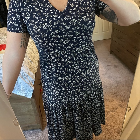 J. Crew Dresses & Skirts - JCREW Navy Midi Floral Dress size M